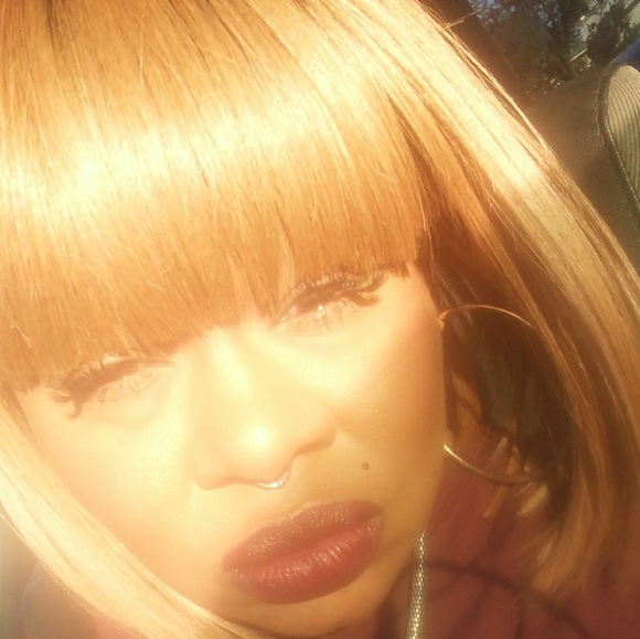 Meet your Posher, Latease - Picture 3 of 3